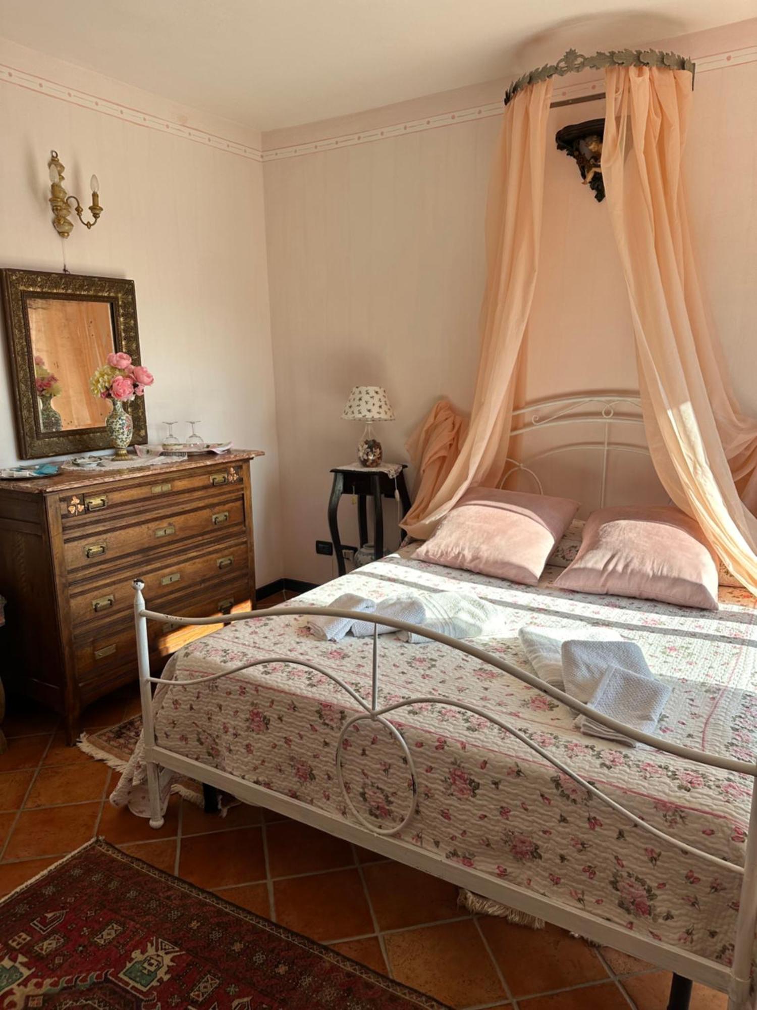 Villa Anna Torria Room photo