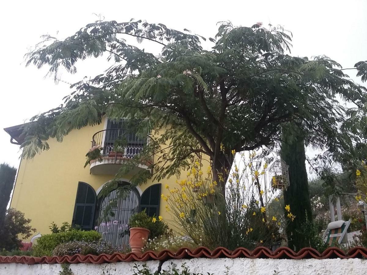 Villa Anna Torria Exterior photo